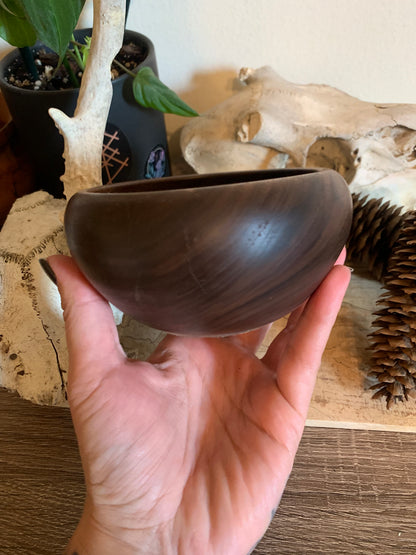 Dark and low altar bowl