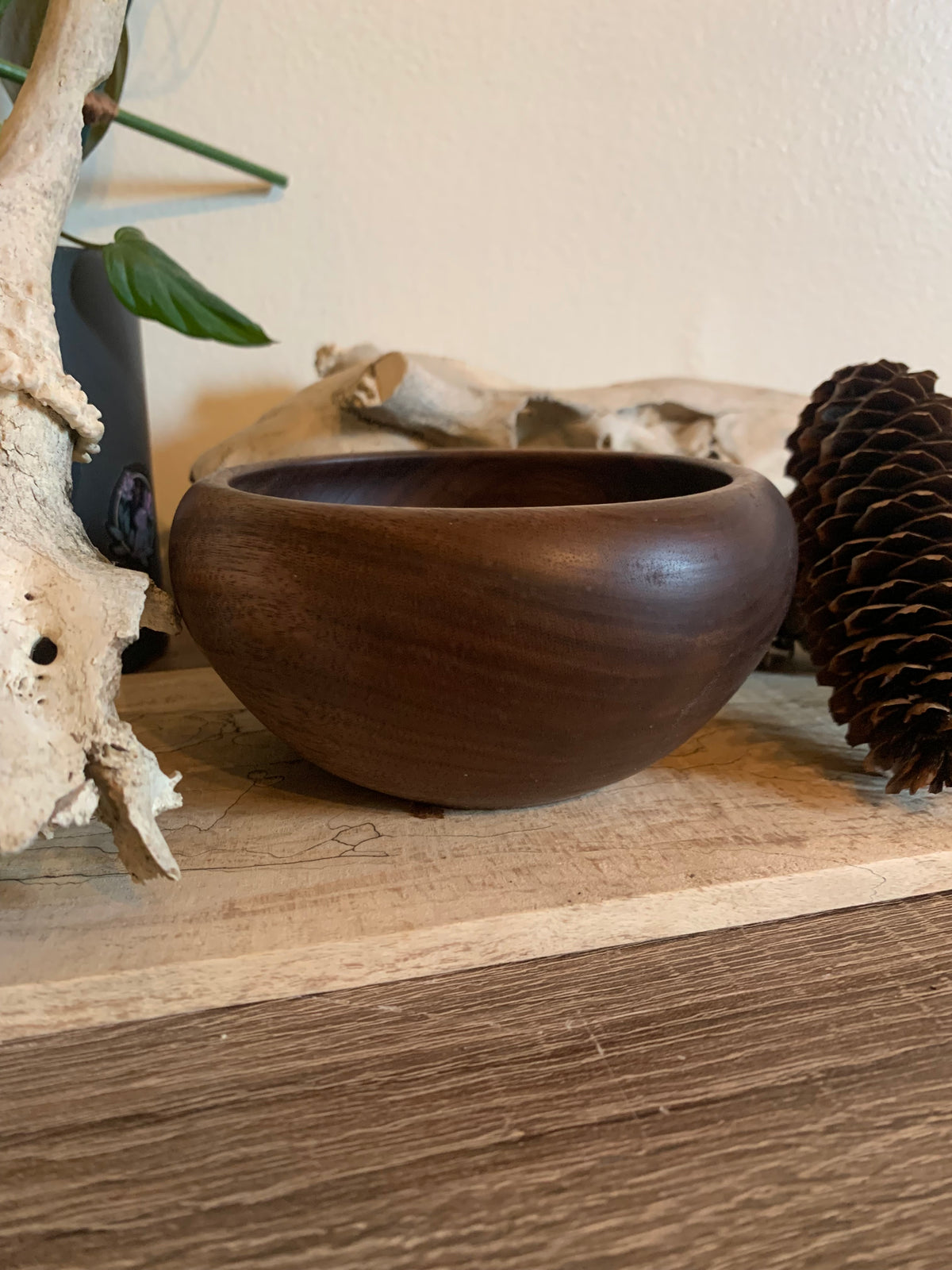 Dark and low altar bowl