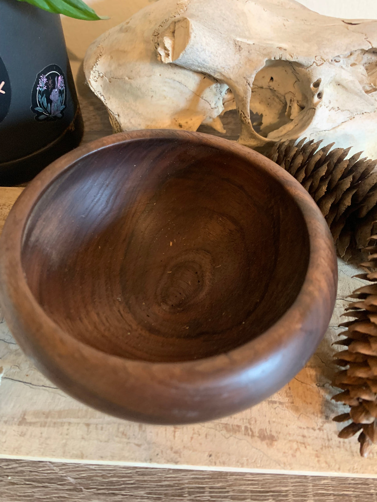 Dark and low altar bowl