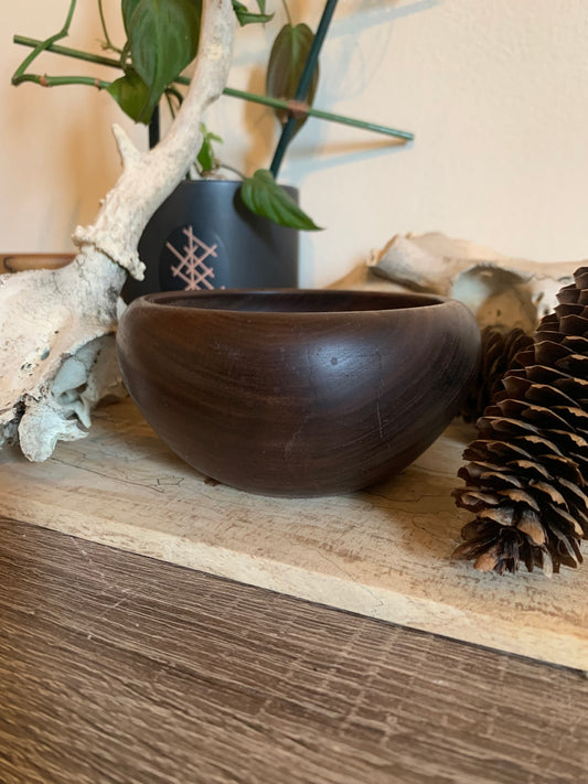 Dark and low altar bowl