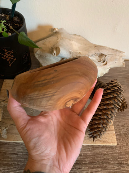 Knot spot and spalted wooden bowl